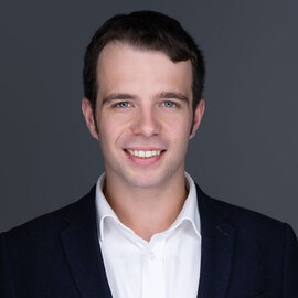 Edward Moss headshot