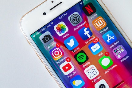 How to Use Social Media in Your B2B Sales Strategy