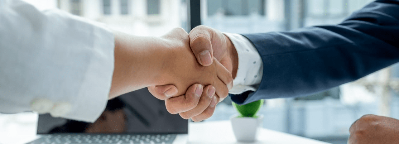 insurance brokers handshake
